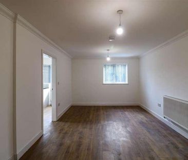 Ipswich Crescent, Birmingham, B42 - Photo 5