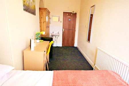 St. Catherines, Lincoln, Lincolnshire, LN5 - Photo 2