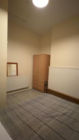 Serviced Room's, 81 Wellesley Avenue, Belfast, BT9 6DH - Photo 5