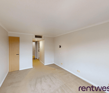 URBAN LIFESTYLE AT ITS BEST - Photo 2