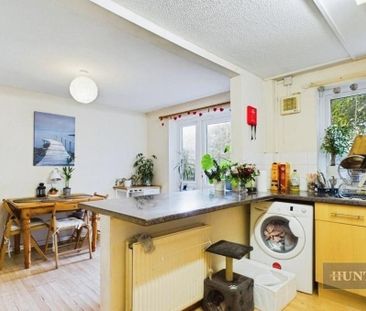 4 bedroom terraced house to rent - Photo 4