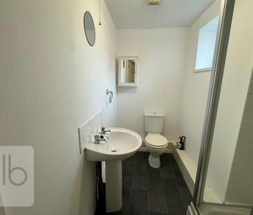 Studio to rent - Photo 6