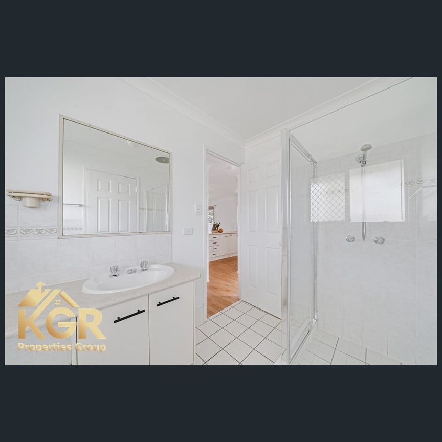 2 Robinson Court, Berrinba, Qld 4117 - Photo 1
