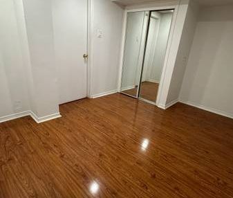 2 bedroom basement apt available to rent in Aurora - Photo 3