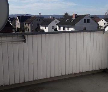 Exposé 2616 • Sie suchen eine 2 ZKB Dachgeschosswohnung mit Südbalkon? - Photo 1