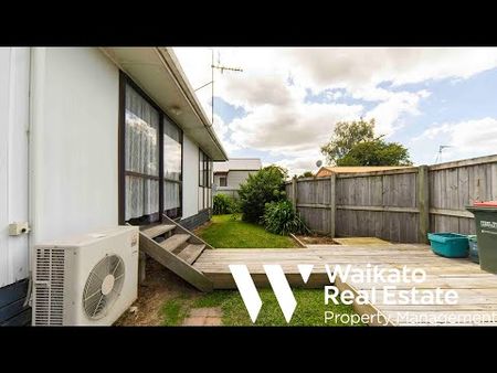 Tidy two bedroom home - Photo 3