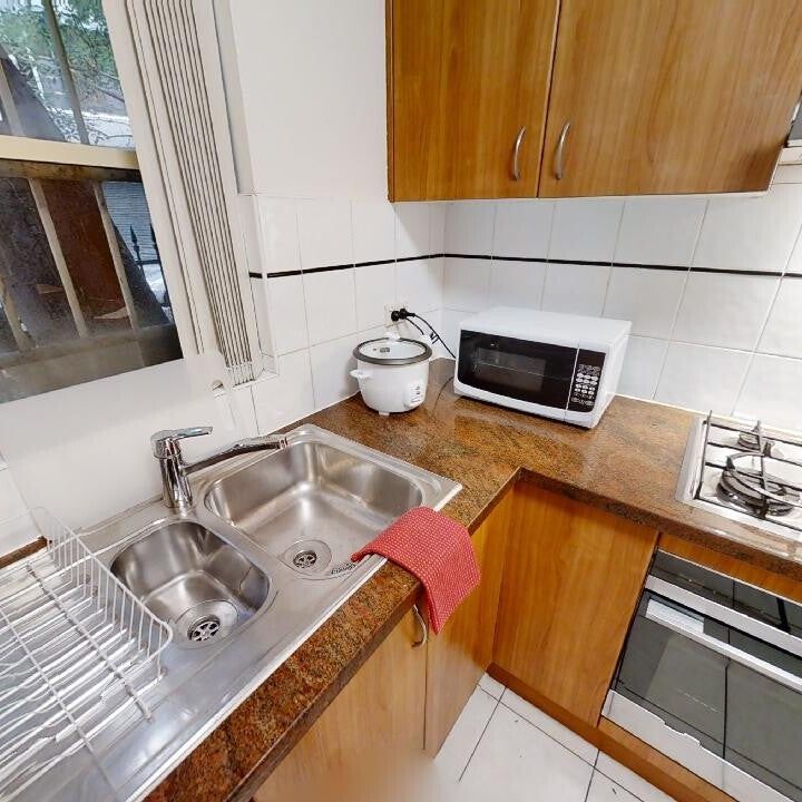 Chippendale - Photo 1