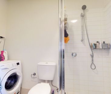 Live in the heart of Moonee Ponds - Photo 6