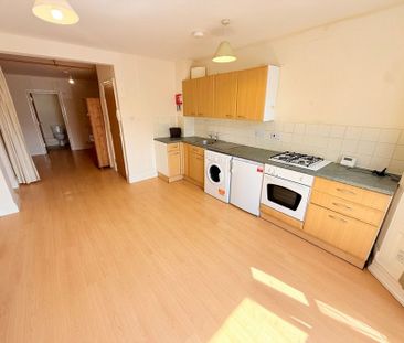 Belvedere Road, Taunton - Photo 2