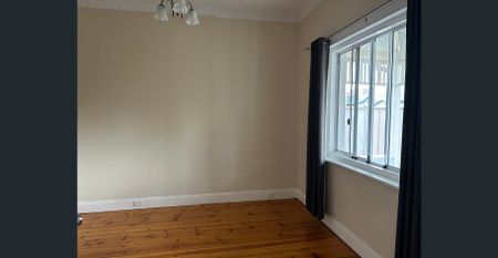 Quaint beautifully presented Villa close to city - Photo 2