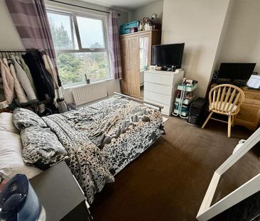 4 bedroom house to rent - Photo 2