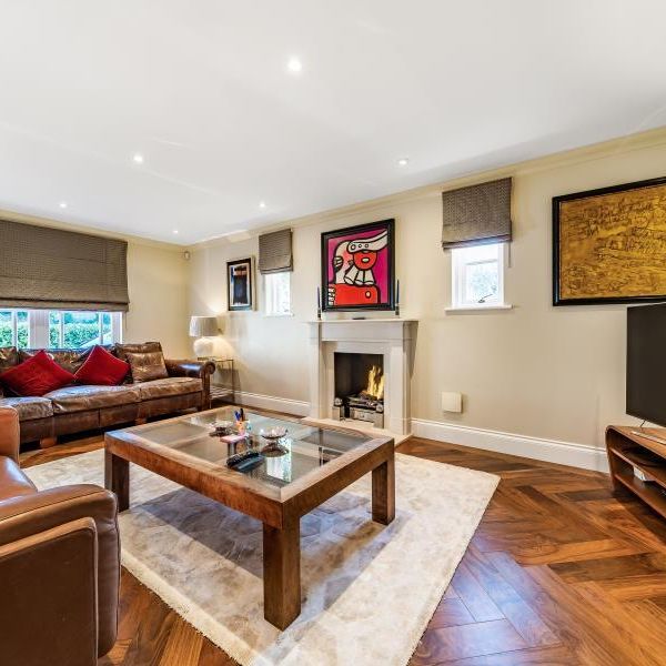 5 bedroom detached house to rent - Photo 1