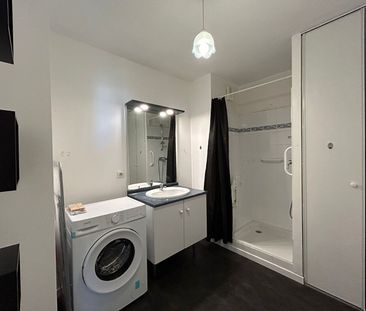 Location Appartement 2 pièces 43m² - Photo 4