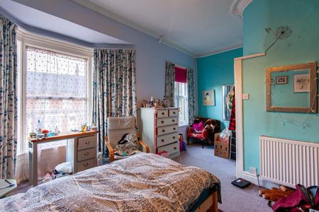 3 bedroom terraced house to rent - Photo 4