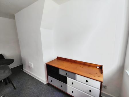 2 bedroom apartment to rent Redmires Court, Eccles New Road, Salford, M5 - Photo 3