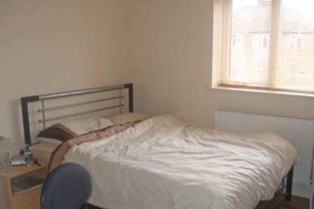 Burnholme Grove, Tang Hall - P1742 - Photo 2