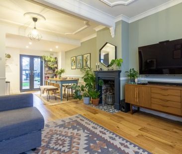 4 Bed Terraced House, Tilbrook Road, SE3 - Photo 3