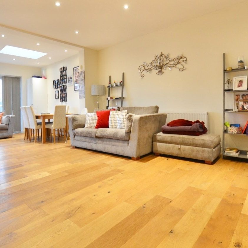Room in a Shared House, Brunswick Avenue, N11 - Photo 1