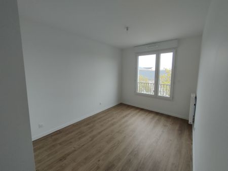 Dans la résidence LE MERMOZ, beau T3 B43 de 61.35 m² - Photo 3