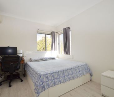 Conveniently Situated near Wentworthville Train Station&excl;&excl;... - Photo 1