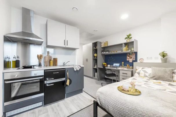 Gold Studio - Photo 1