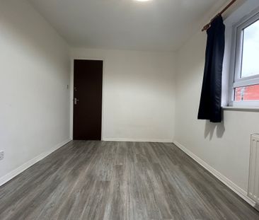 Princes Gardens, Liverpool, L3 - Photo 3