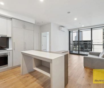 City Central Unfurnished Apartment with Resort-Style Amenities - Photo 1