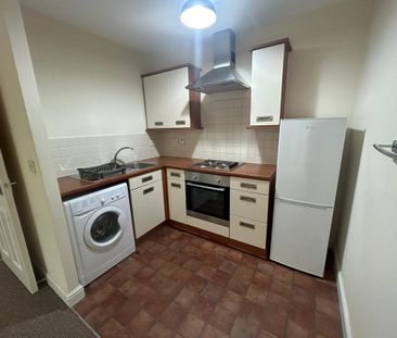 Edith Mills Close, NEATH - Photo 1