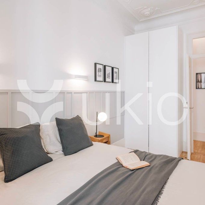 2 bedroom luxury Apartment for rent in Lisbon - Photo 1