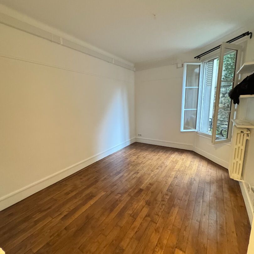 Appartement Paris 1 pièce(s) 24.54 m2 - Photo 1