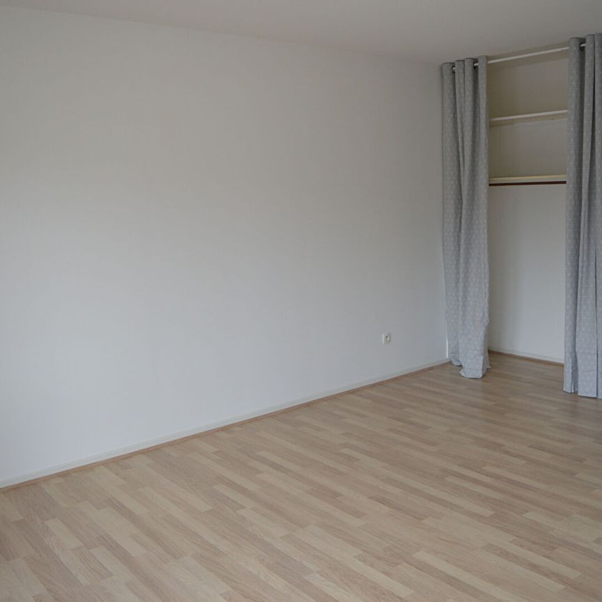 Location Appartement 1 pièce 31m² - Photo 1