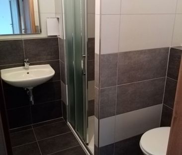 Pronájem bytu 2+kk • 45 m² bez realitkyZborovská, Jince - Jince, St... - Photo 2