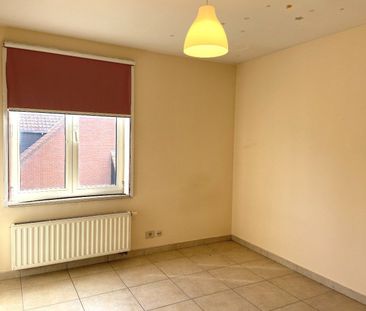 APPARTEMENT MET 3 SLPKS EN AUTOSTAANPLAATS - Photo 1