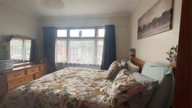 Family Home in Gladstone - Photo 1