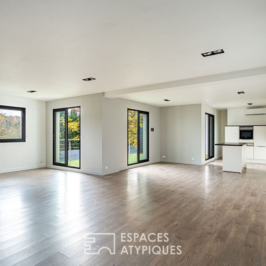 Maison d’architecte avec terrasse et jardin - Photo 1