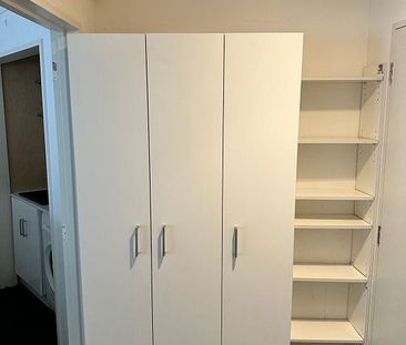 Charming 1BR Unit in Bucklands Beach - Photo 4