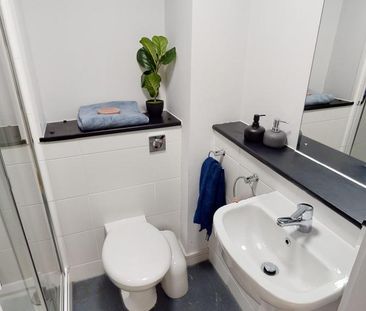 1 bedroom in a flat share to rent - Photo 6