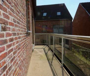 Bel-etagewoning met 3 slaapkamers, balkon, tuintje en garage. - Foto 6