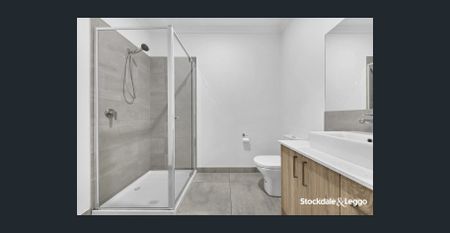 Charming Family Home in Whittlesea! - Photo 3