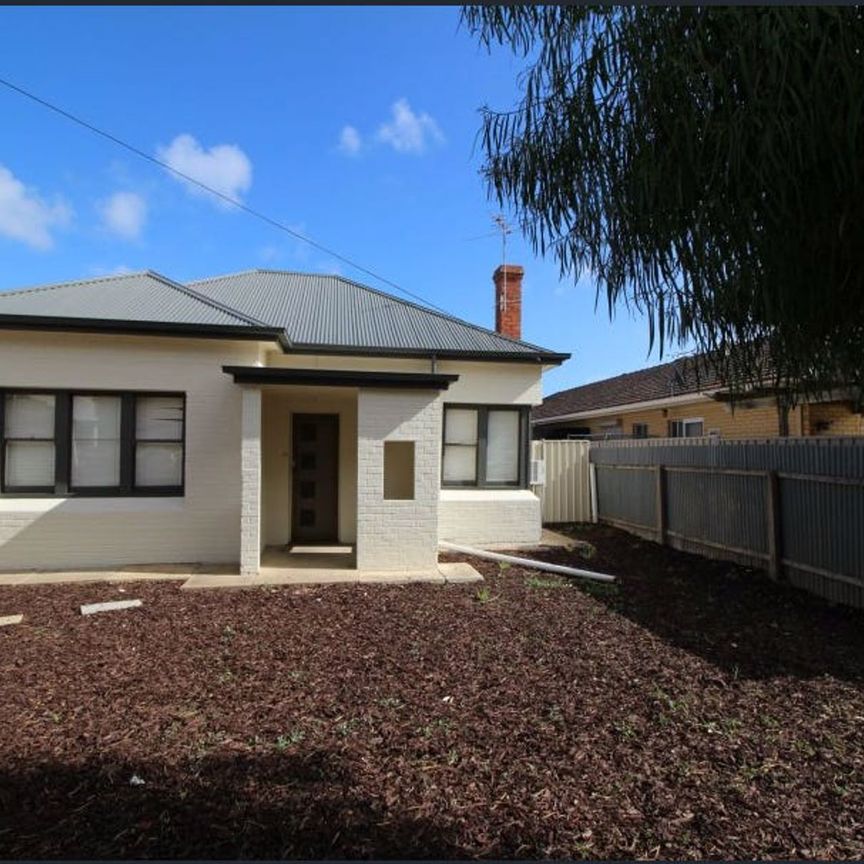 8 Barnes Avenue, Marleston. - Photo 1