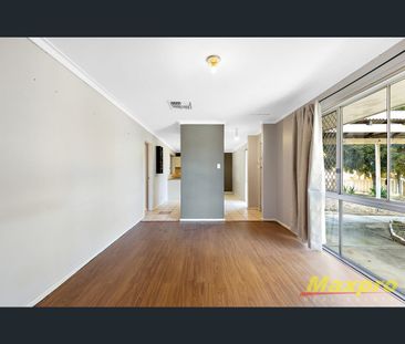 14 Parer Close, Thornlie, WA 6108 - Photo 3