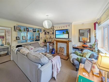 3 bedroom terraced house to rent - Photo 5