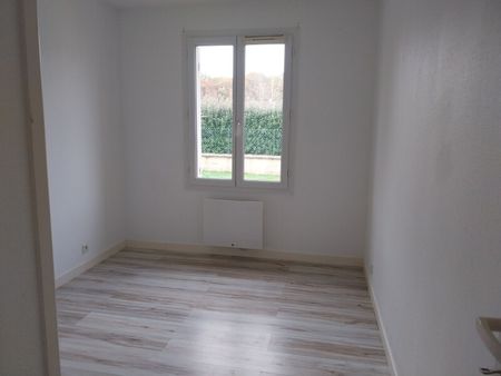 Location Maison 4 Pièces 89 m² - Photo 2