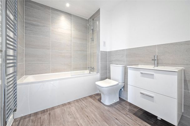 3 bedroom house to rent Elder Drive, Houghton Regis, Dunstable, Bedfordshire, LU5 - Photo 1