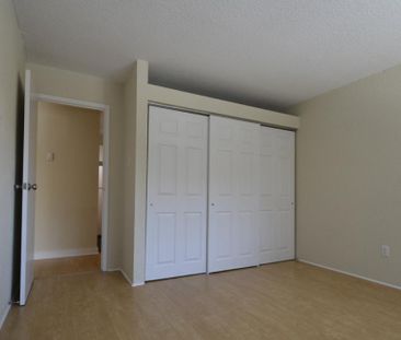 67 & 141 Harlington Crescent - Photo 6