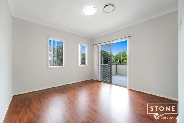 Well Presented Three Bedroom Duplex In Girraween School Catchment! - Photo 1