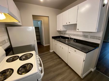 Cedartree Village - Photo 2