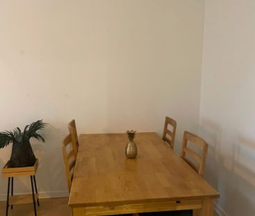 Nioörtsvägen, Hägersten - Photo 1