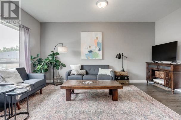 19 TOLMAN STREET - Photo 1