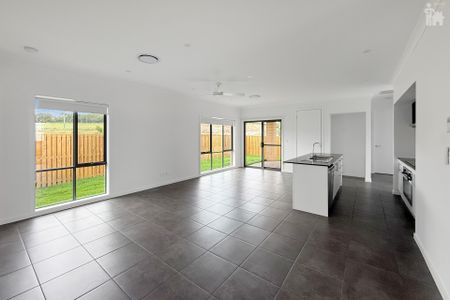 8 Grandvue Rise, - Photo 2